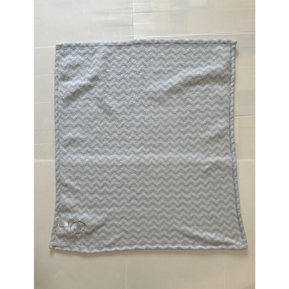 Lele Bebe Favorite Blue Chevron Elephant Face Fleece Baby Blanket Lovey Applique - Picture 6 of 6